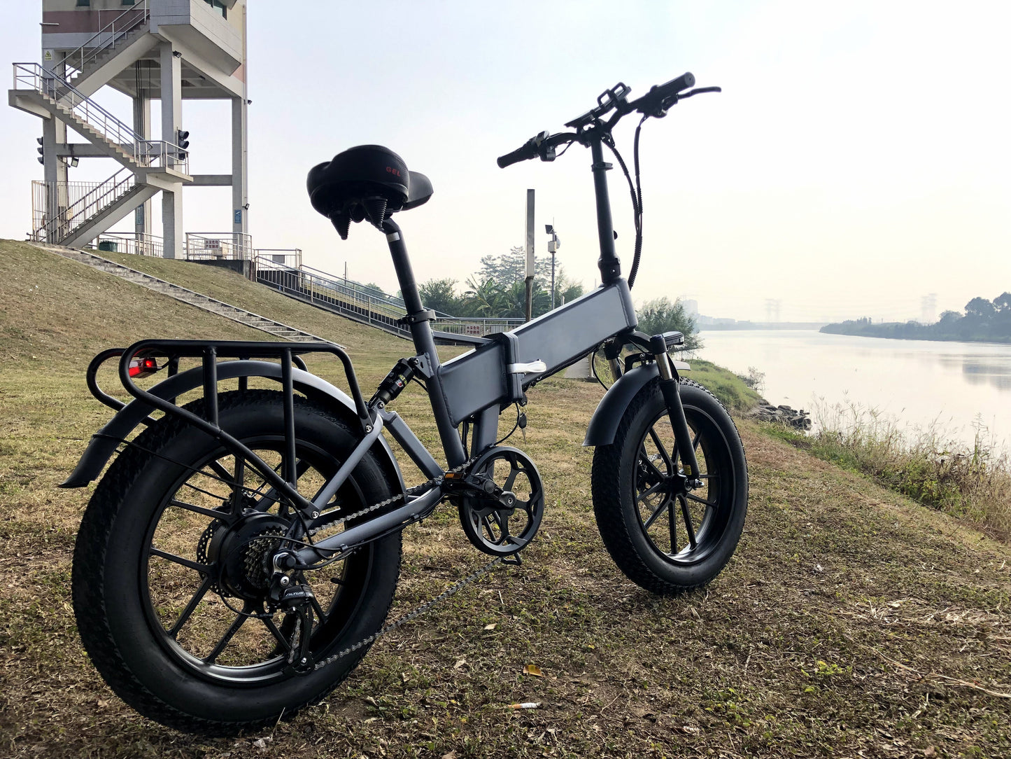 Electric bike 750W48V18AH foldable – range 100km
